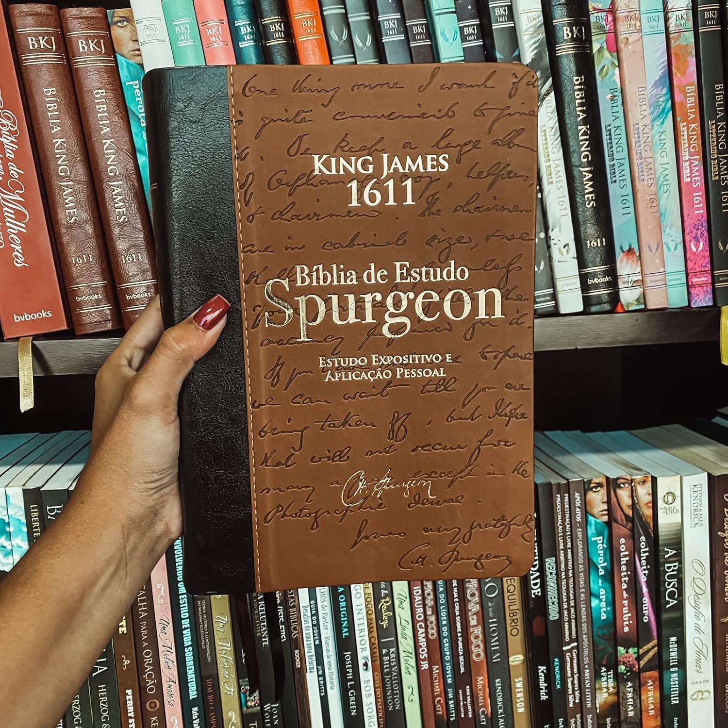 Bíblia de estudos e sermões de C.H. Spurgeon - Capa luxo - Imagem 3